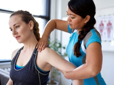What Does A Chiropractor Do?